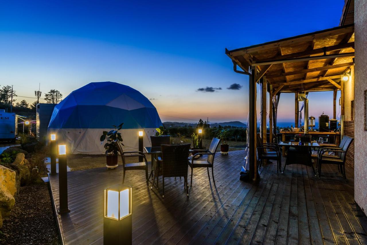 Вилла Jeju Starlight Glamping Экстерьер фото