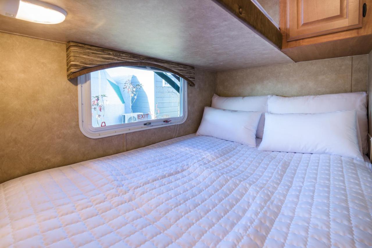 Вилла Jeju Starlight Glamping Экстерьер фото